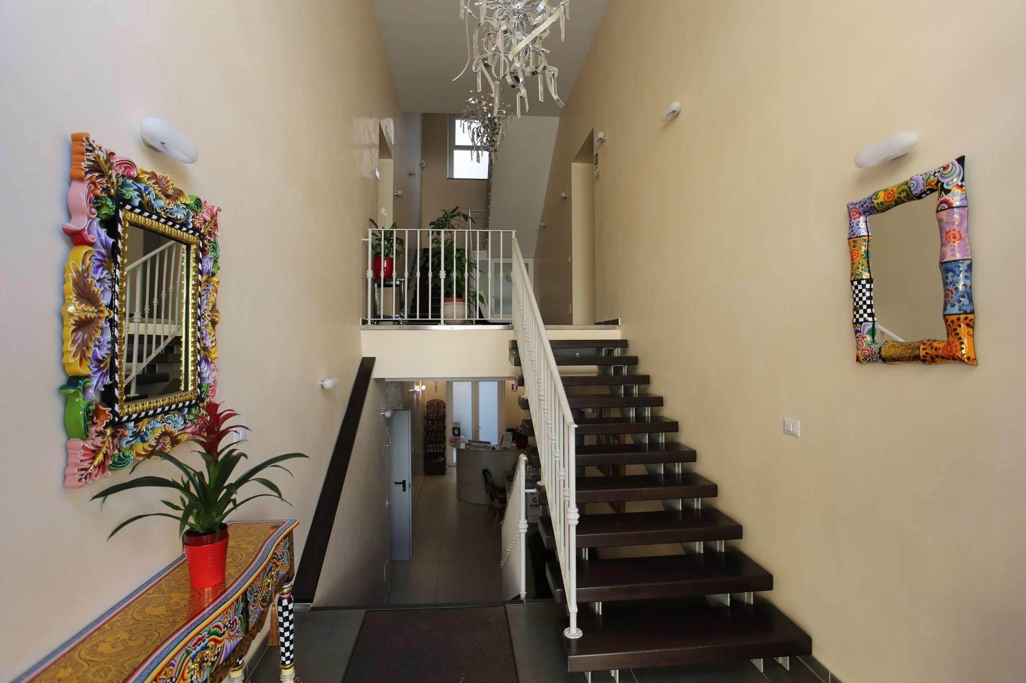 Hotel Eubea Реджо ди Калабрия Екстериор снимка